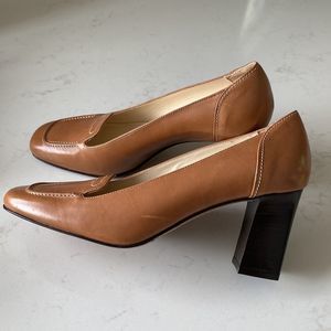 Ann Taylor Pumps Tan/Brown Leather Heel Loafers Slip On Shoes Women’s Size 8